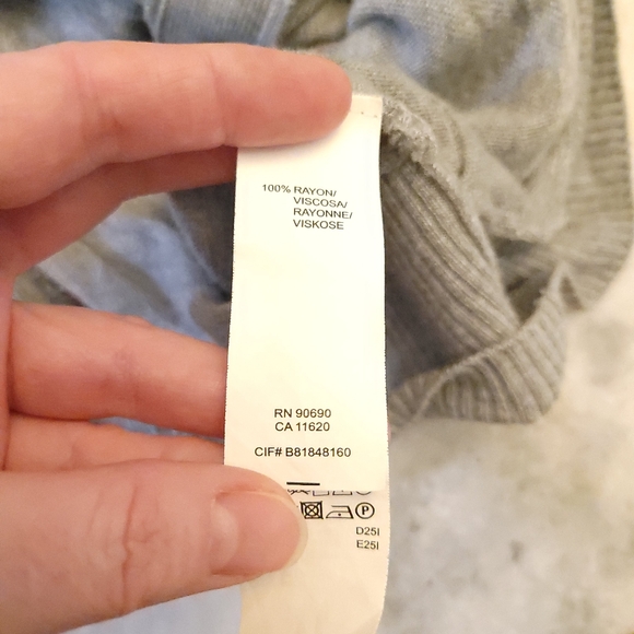 Kensie Women's Medium Gray Fitted Cardigan - Picture 12 of 13